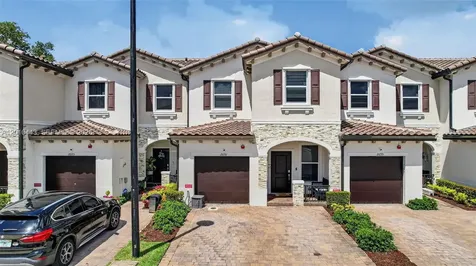 2691 NW 55th Way Lauderhill FL 33313