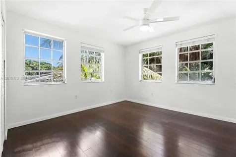 5520 San Vicente Street Coral Gables FL 33146