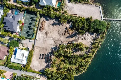 910 NE 24th Street Boca Raton FL 33431