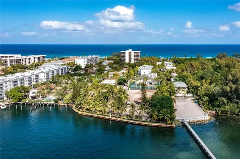 910 NE 24th Street Boca Raton FL 33431