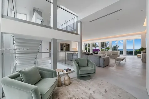 7815 Atlantic Way Miami Beach FL 33141