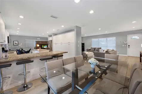 7711 Coquina Drive North Bay Village FL 33141
