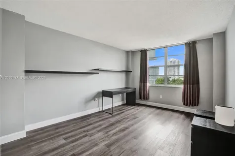2851 NE 183rd Street Aventura FL 33160