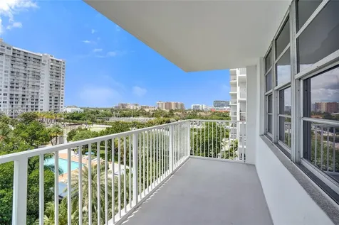 2851 NE 183rd Street Aventura FL 33160
