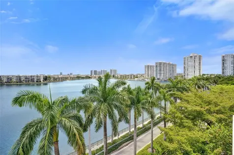2851 NE 183rd Street Aventura FL 33160