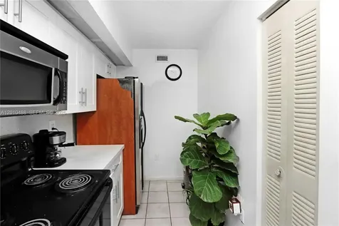 8640 SW 212th Street Cutler Bay FL 33189