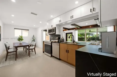 5421 Buchanan Street Hollywood FL 33021