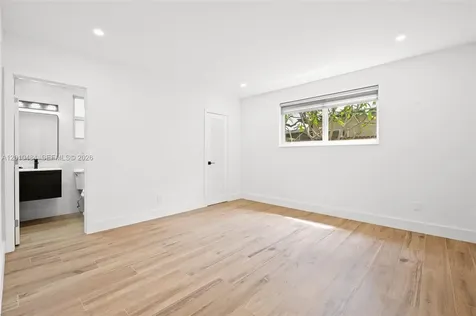5421 Buchanan Street Hollywood FL 33021