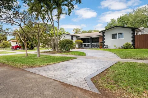 5421 Buchanan Street Hollywood FL 33021
