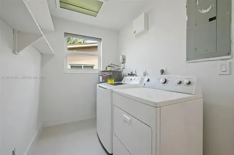5421 Buchanan Street Hollywood FL 33021