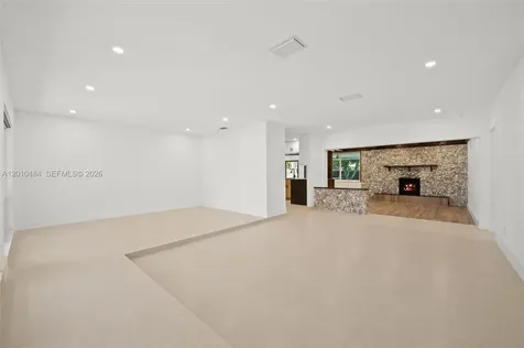 5421 Buchanan Street Hollywood FL 33021