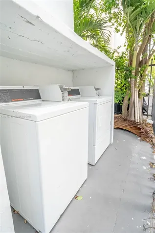 7640 Carlyle Avenue Miami Beach FL 33141