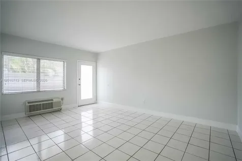 7640 Carlyle Avenue Miami Beach FL 33141