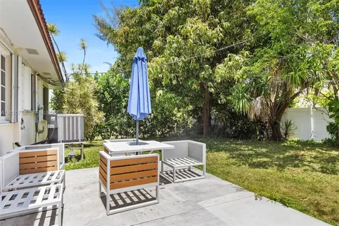 9125 Carlyle Avenue Surfside FL 33154