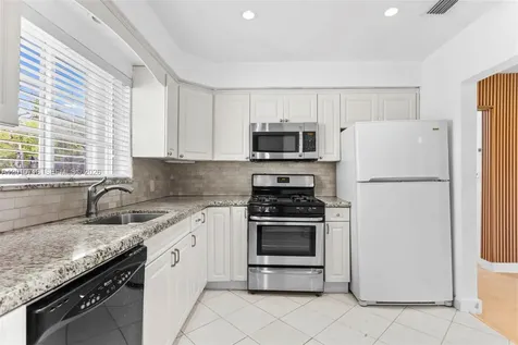 9125 Carlyle Avenue Surfside FL 33154