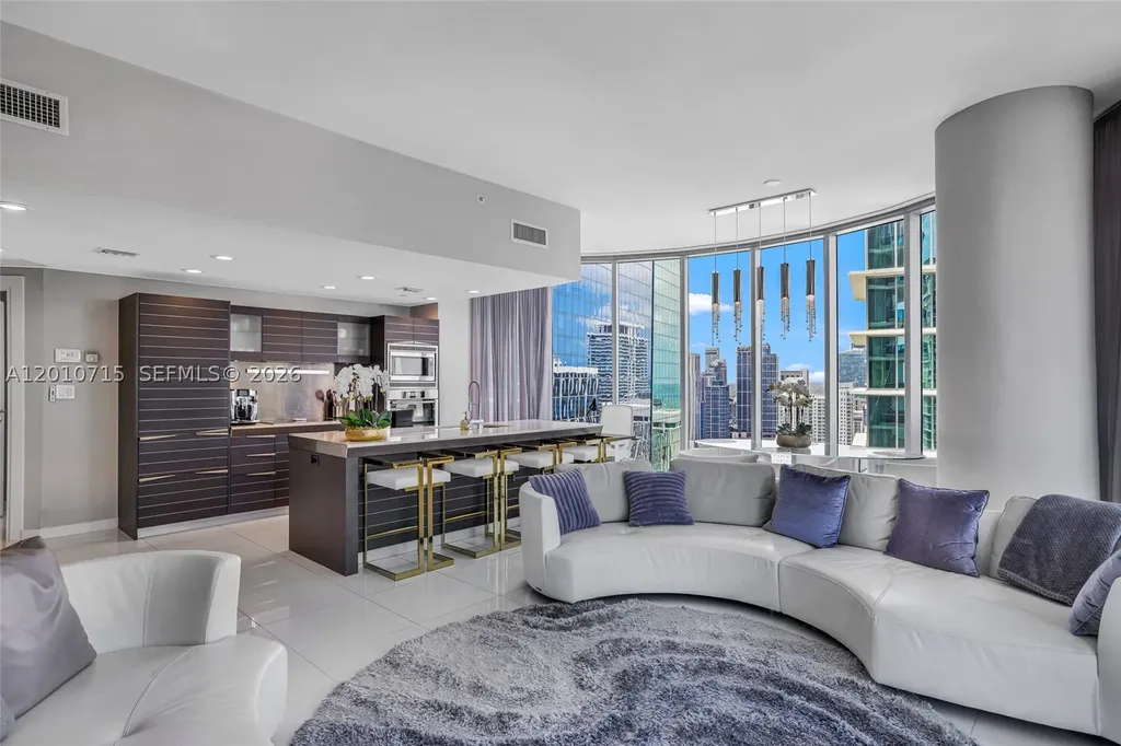 200 Biscayne Boulevard Way Miami FL 33131
