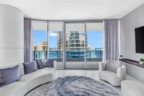 200 Biscayne Boulevard Way Miami FL 33131