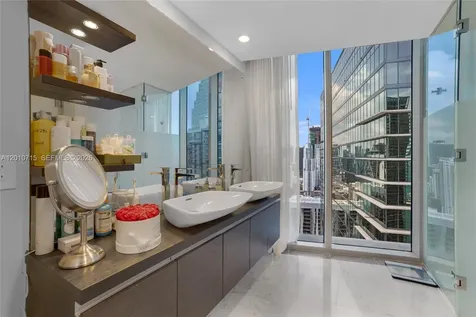 200 Biscayne Boulevard Way Miami FL 33131