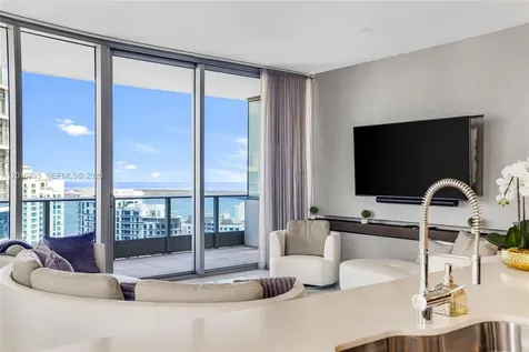 200 Biscayne Boulevard Way Miami FL 33131