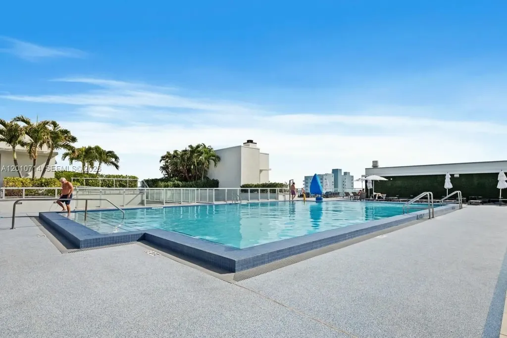 777 N Ocean Drive Hollywood FL 33019