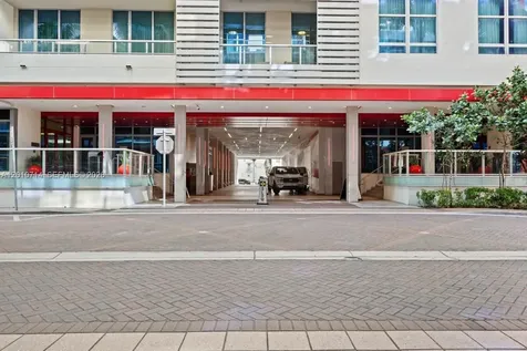 777 N Ocean Drive Hollywood FL 33019