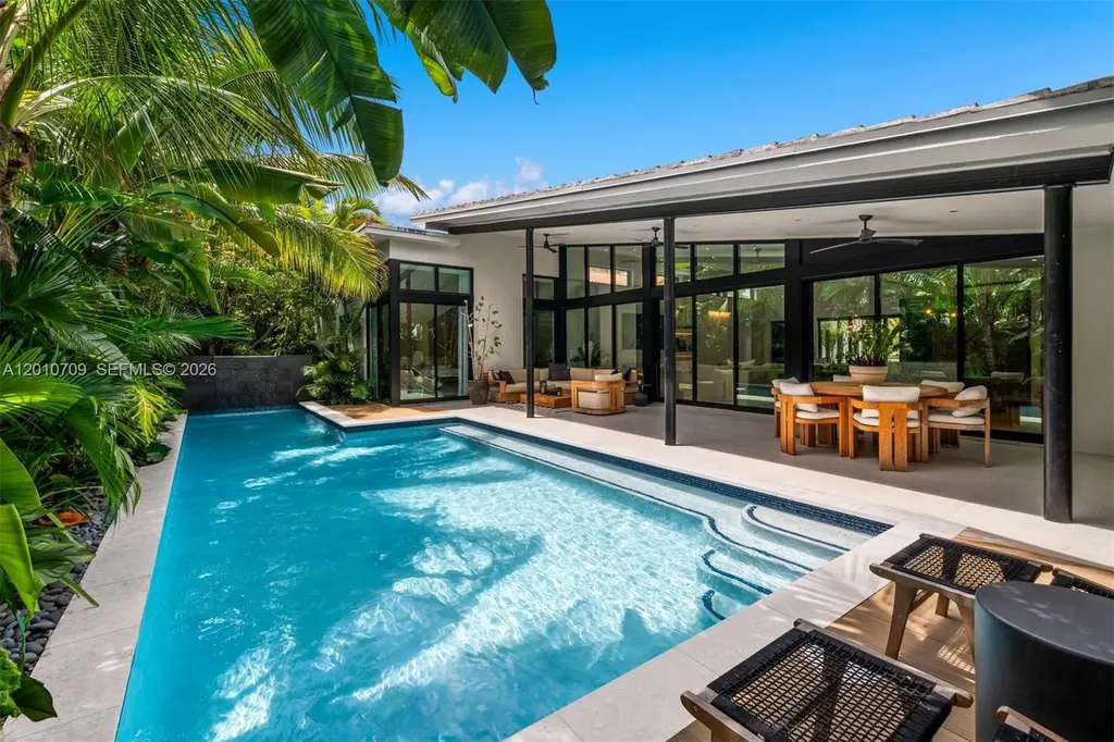 5225 La Gorce Drive Miami Beach FL 33140