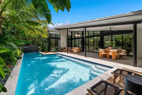 5225 La Gorce Drive Miami Beach FL 33140