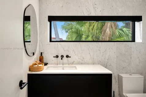 5225 La Gorce Drive Miami Beach FL 33140
