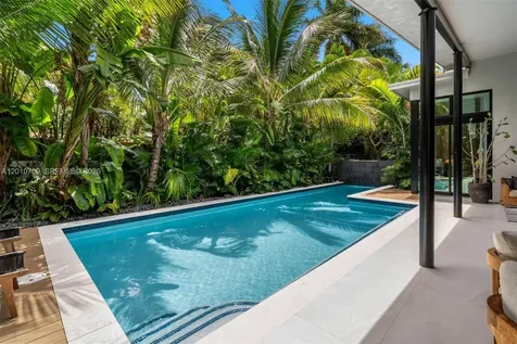 5225 La Gorce Drive Miami Beach FL 33140