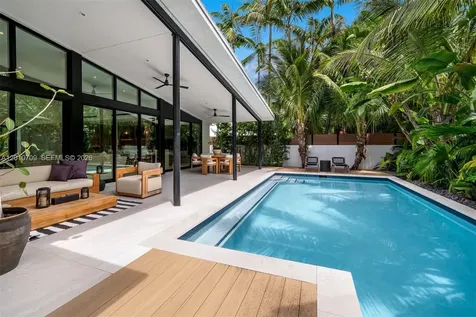 5225 La Gorce Drive Miami Beach FL 33140