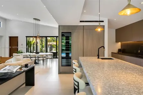 5225 La Gorce Drive Miami Beach FL 33140