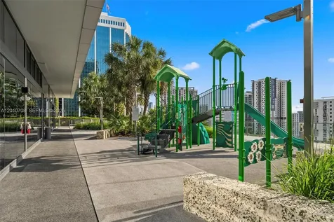 88 SW 7th Street Miami FL 33130