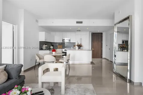 88 SW 7th Street Miami FL 33130
