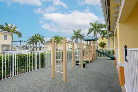 1106 NW 40th Terrace Lauderhill FL 33313