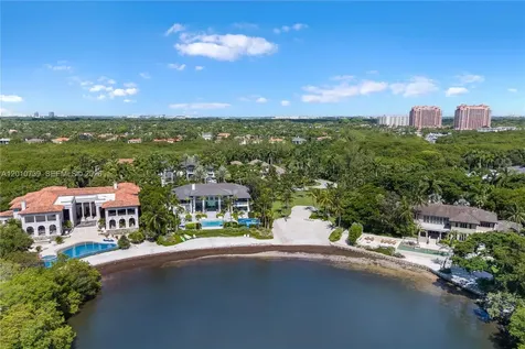 26 Tahiti Beach Island Road Coral Gables FL 33143