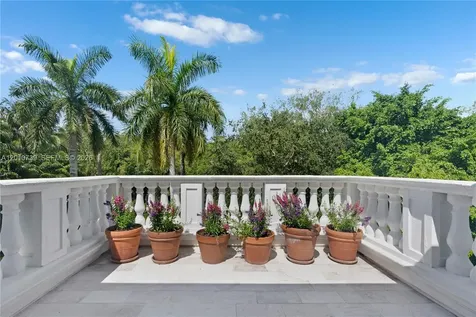 26 Tahiti Beach Island Road Coral Gables FL 33143