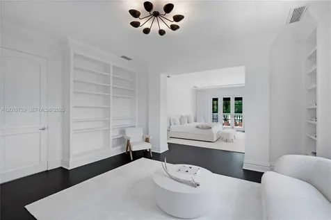 26 Tahiti Beach Island Road Coral Gables FL 33143