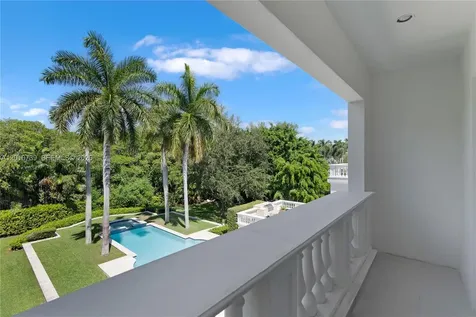 26 Tahiti Beach Island Road Coral Gables FL 33143