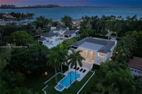 26 Tahiti Beach Island Road Coral Gables FL 33143