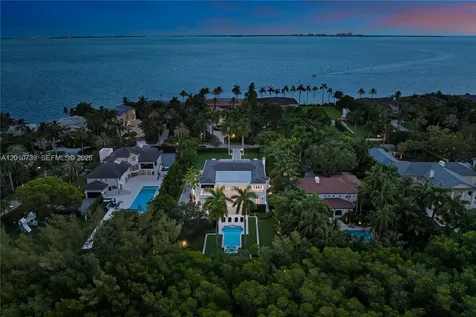 26 Tahiti Beach Island Road Coral Gables FL 33143