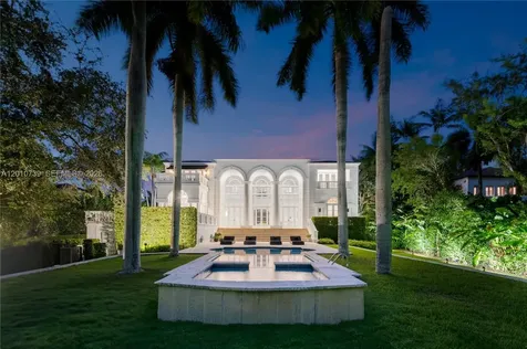 26 Tahiti Beach Island Road Coral Gables FL 33143