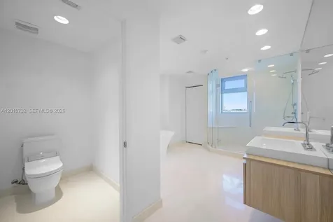17301 Biscayne Boulevard North Miami Beach FL 33160