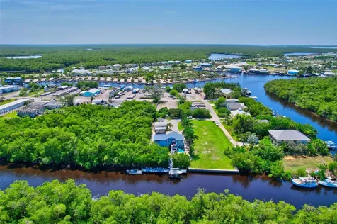 936 Panther Creek Lane Everglades City FL 34114