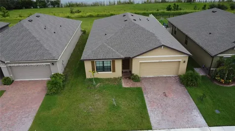 2073 Farmhouse Road Palm Bay FL 32909