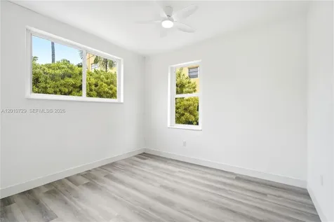 340 NE 125th Street North Miami FL 33161