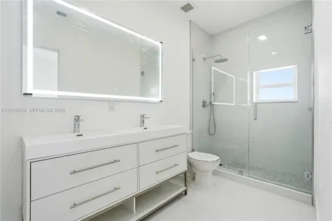 340 NE 125th Street North Miami FL 33161