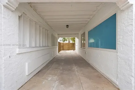 340 NE 125th Street North Miami FL 33161