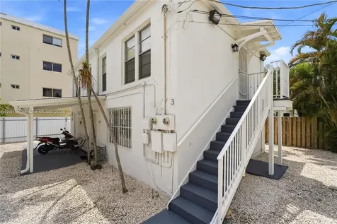 340 NE 125th Street North Miami FL 33161