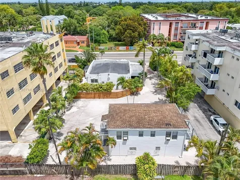 340 NE 125th Street North Miami FL 33161