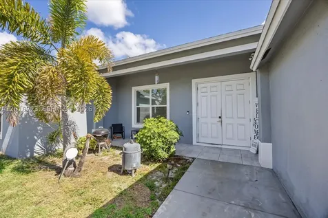 115 SW Glenwood Drive Port St. Lucie FL 34984